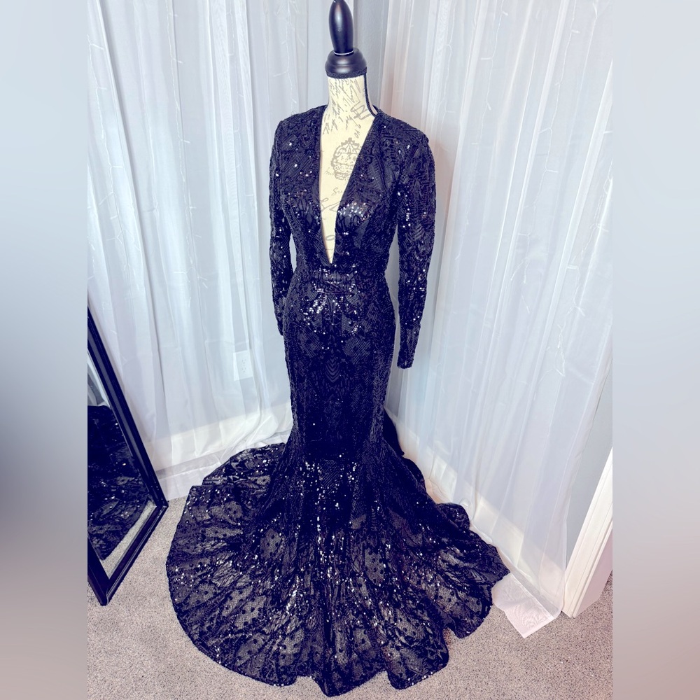 Brand New Johnathan Kayne Black Gown